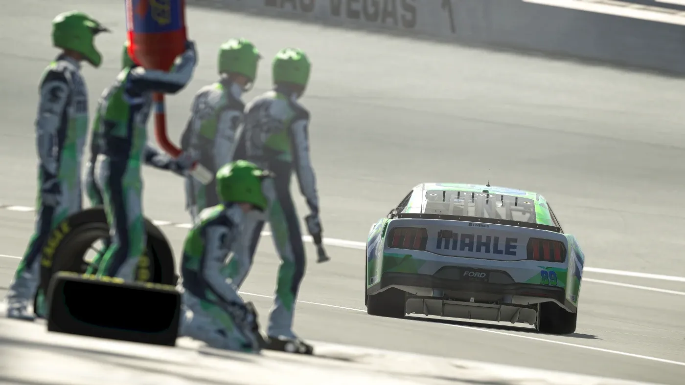 eNASCAR — gallery photo 12