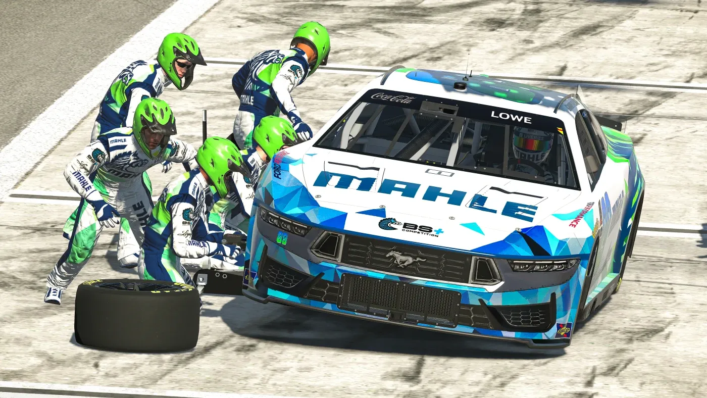 eNASCAR — gallery photo 8
